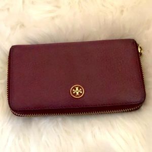 Burgundy Tory Burch wallet